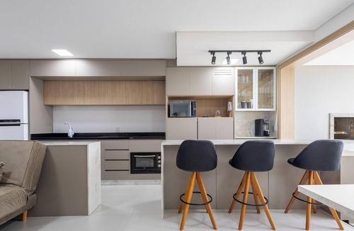 Itacolomi Apartment | Seafront Condominium With Pool - SHC