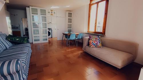 Castiglioncello Apartment | Seafront loft in Liberty villa