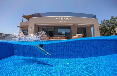 Kato Galatas Villa | Seafront Luxury Villa Chania ✦ Heated Pool Jacuzzi Sauna Gym ✦Sleeps 10–12