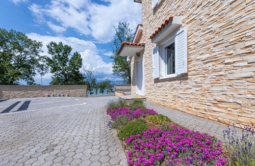Soline Apartment | Seafront Maris by EL-PI TOURS