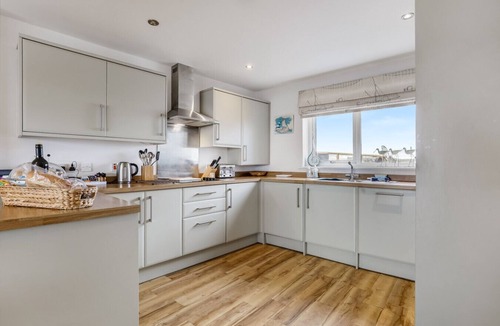 Amble House | Seafront property with amazing views