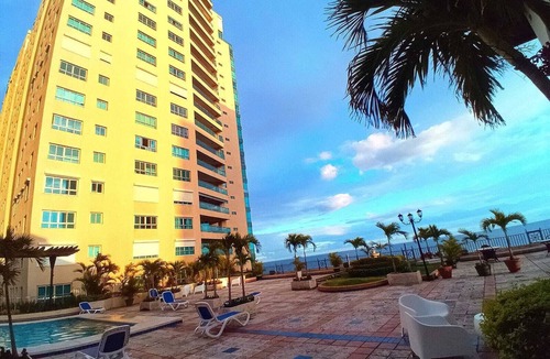 San Geronimo Apartment | Seafront Serenity: Stunning High-Floor Property with Modern Elegance