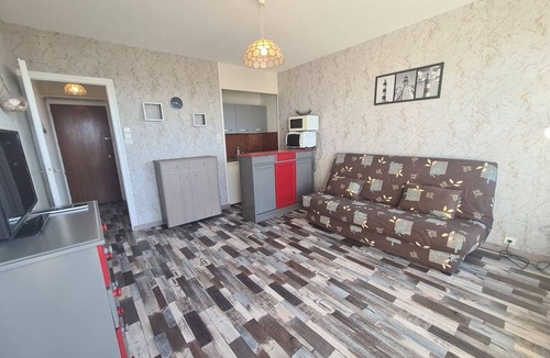 Saint-Jean-de-Monts Apartment | Seafront studio with parking and pets allowed
