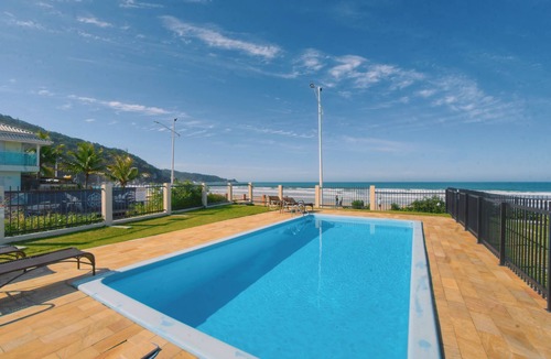 Bombas Apartment | SEAFRONT TRIPLEX WITH POOL - 4 BEDROOMS