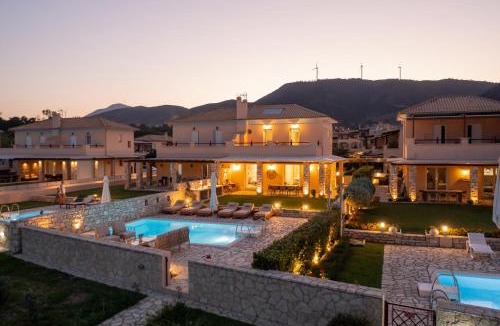 Platanitis Villa | Seafront Villa Ciel with Private Pool in Nafpaktos