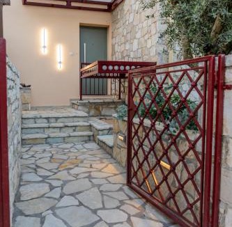 Platanitis Villa | Seafront Villa Ciel with Private Pool in Nafpaktos