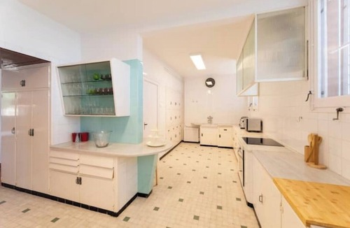 Mataro Villa | Seafront villa with private beach access