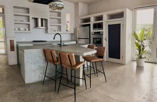 Isabel II House | Seaglass Loft Beachfront "Sunset" 3BR/2BA