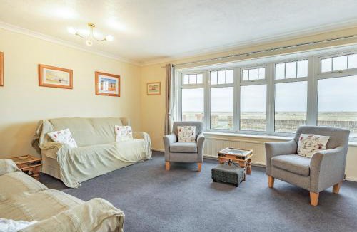 Lydd House | Seagrass