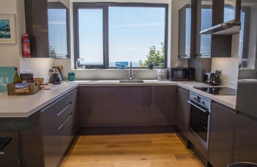 Ventnor House | Seagrass - Ventnor