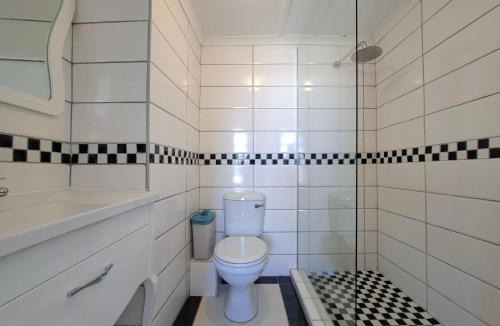 Margate Beach Apartment | Seagull 304
