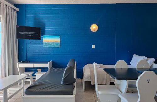 Margate Beach Apartment | Seagull 304
