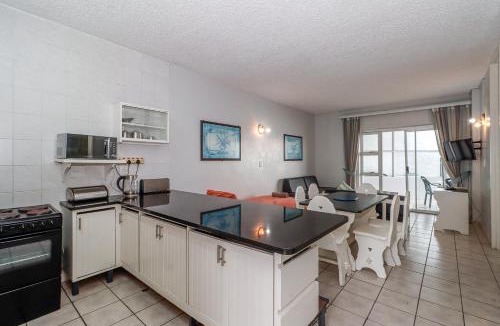 Margate Beach Apartment | Seagull 407