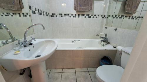 Margate Beach Apartment | Seagull 409