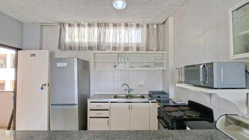 Margate Beach Apartment | Seagull 409