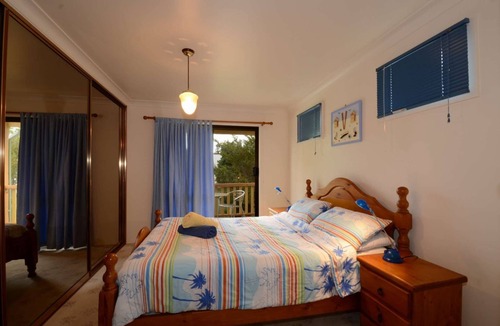 Shellharbour House | Seahaven Beach House - This brilliant beach house sleeps up to 8 adults and 2 children.