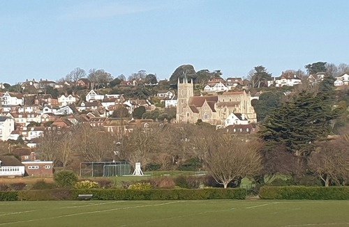 Hythe House | Seahorse House, Stunning large house next to beautiful beach & park,nr zoo.Hythe