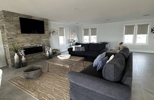 Brant Rock House | Seal Lovers delight 4-bedroom house with AC and WiFi in Marshfield