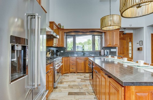Plantation Villa | Seana Beach Modern 4‑Bedroom Beachfront Villa w/Pool, Pier & Daily Service