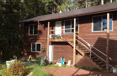 Naukati Bay Cabin | SEAS THE DAY! Naukati Bay Waterfront Rental.