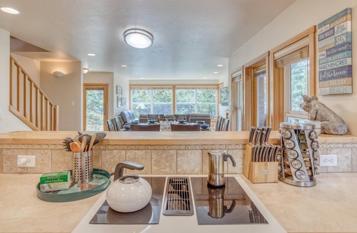 Shorepine Village House | Seas The Day Pacific City