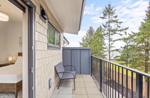Black Creek House | Seas The Day Saratoga at THE BEACH HOUSE