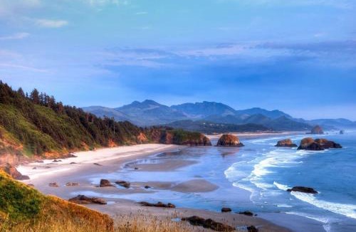 Cloverdale House | SeaScape at Winema Beach