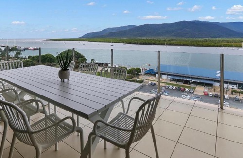 Cairns Central Business District Apartment | Seascape