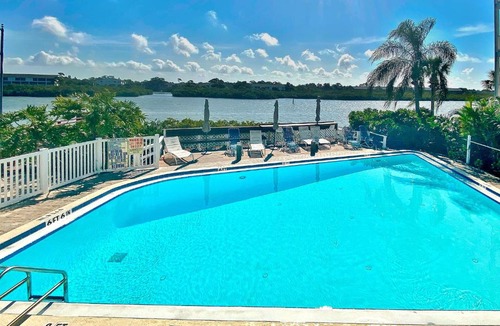 Indian Shores Apartment | Seashell 28