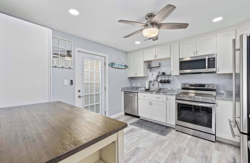 Garden City Villa | Seashell Retreat 3/2 By Beach Star