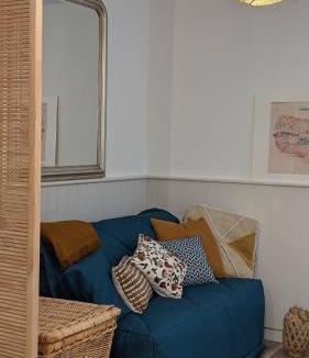 Hermanville-sur-Mer Apartment | Seashore Hideaway studio