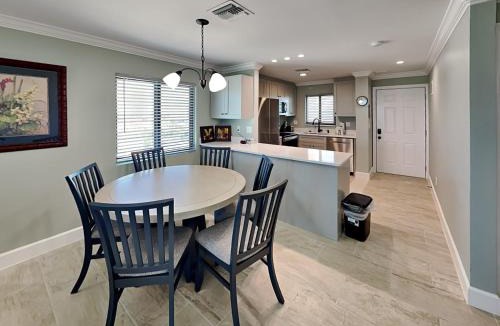 Mid Island Apartment | Seaside 510