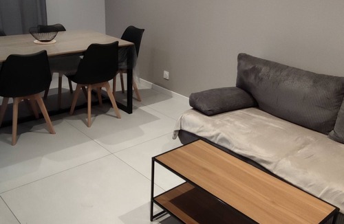 La Jetee Apartment | Seaside apartment with sandy beach and numerous seaside activities
