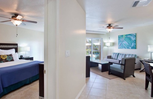 Crystal Harbour Resort | Seaside Dream! 4 Family-Friendly Units, Outdoor Pool, Minutes to Camana Bay!