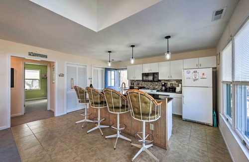 West Cape May Condo | Seaside Escape < 1 Mi to Cape May Public Beach
