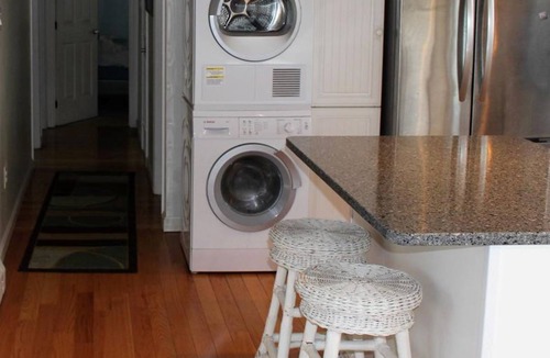 Biddeford Pool House | Seaside Escape: We also rent in the fall and Winter BOOK NOW FOR 2026