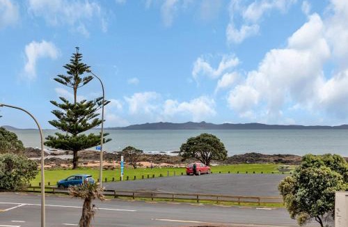 Cable Bay House | Seaside on Stratford - Cable Bay Holiday Home