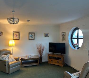 Largs Apartment | Seaside Penthouse 2
