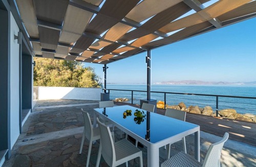 Psalidi Villa | Seaside Private Beach Paradise