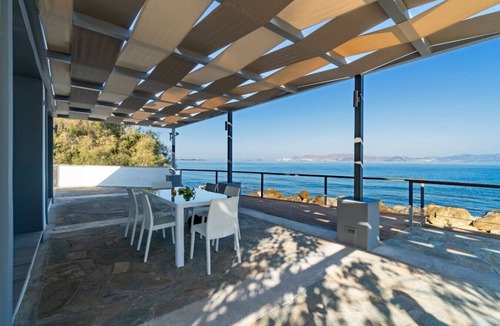 Psalidi Villa | Seaside Private Beach Paradise