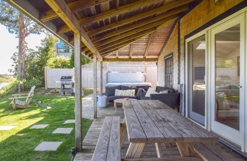 Eastham House | Seaside Retreat w Private Beach Landing