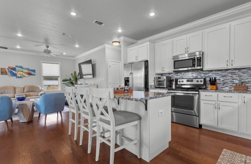 Long Beach House | Seaside Serenity: Pool, Hot tub, Grill, Games & so much more!