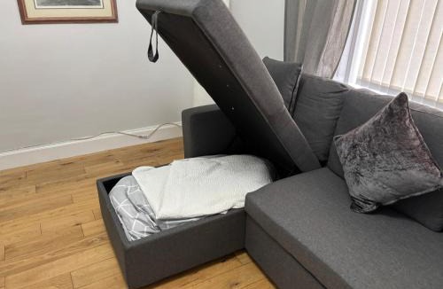 Largs Apartment | Seaside Snug
