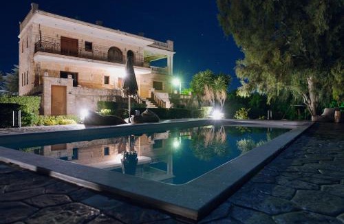 Aegina Town Villa | Seaside "Stone & Light Villa" close to Aegina City