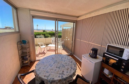 Port Leucate Apartment | Seaside studio for 3 pers with parking