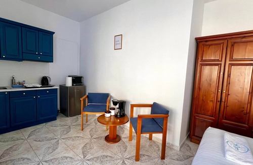 Avlakia Apartment | Seaside studio for two