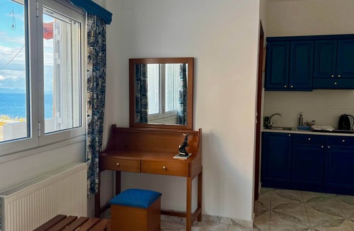 Avlakia Apartment | Seaside studio for two