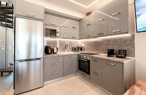 Episkopos Apartment | Seaside Suite 3-Modern & Comfort