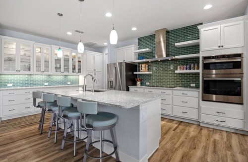 Englewood South House | Seaside Sunset Oasis Open Concept Pool House With Lanai & Private Fenced In Yard