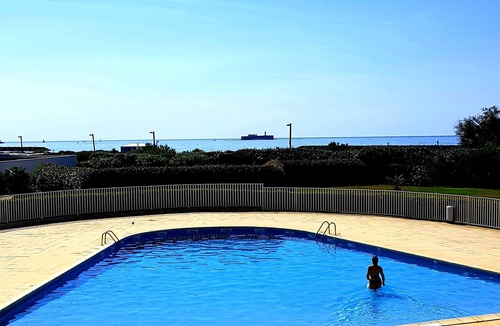 Cap d'Agde Apartment | 🌞SEAside & view 4th ASC⏫ 61 m2 ⭐ AIRcond. WIFI 🅿️ 🏊 🏓 Petanque ⛳